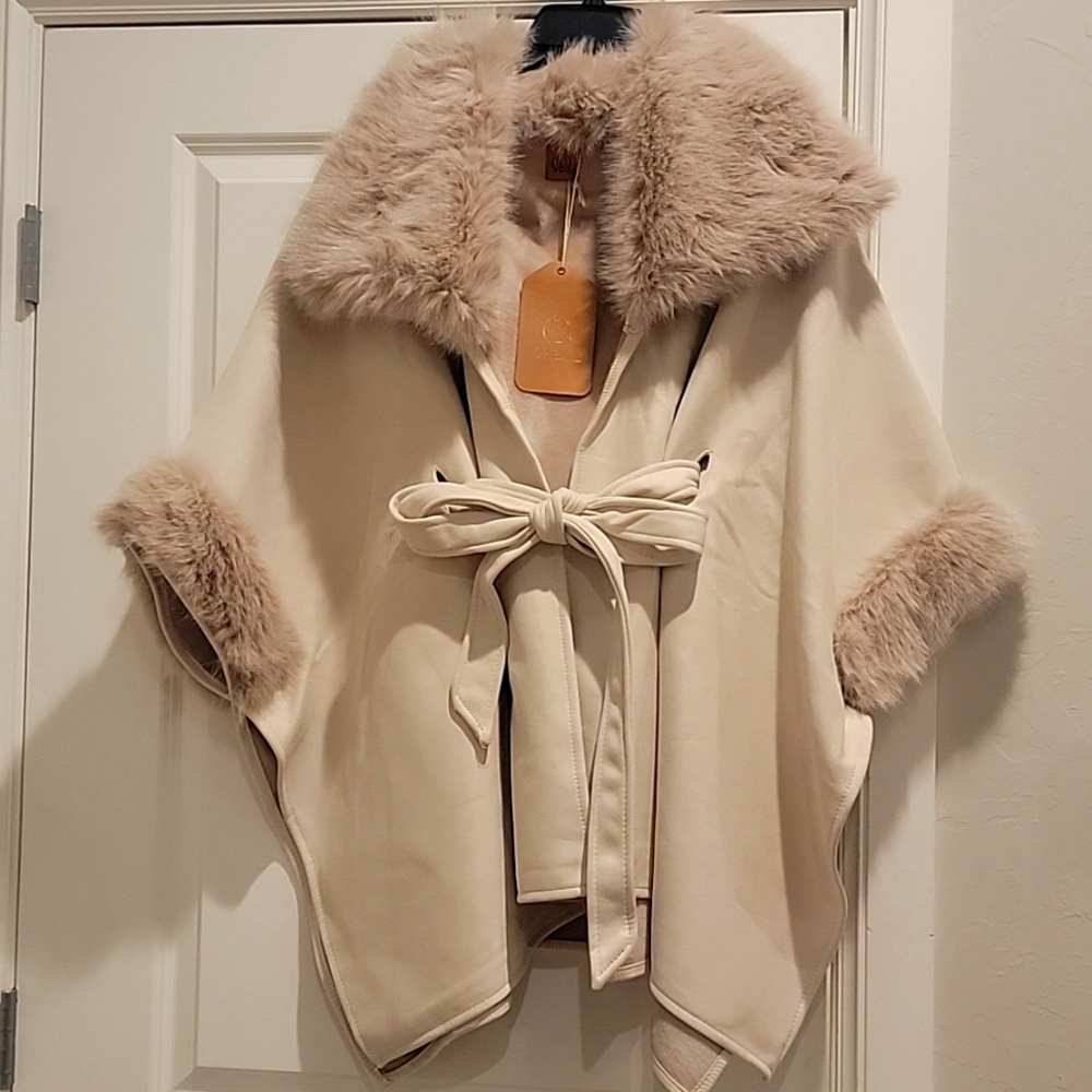 NWT Women's Poncho